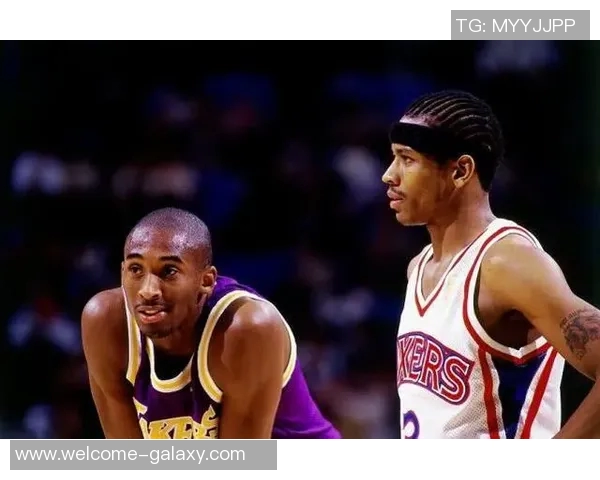 库里穿艾弗森签名鞋引热议艾弗森幽默回应称赞那个男人