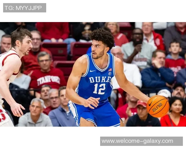 布泽尔儿子狂砍30分14板3助3断1帽上半场表现惊艳引发热议